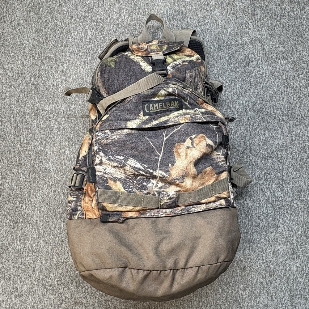 CamelBak The Commander Hunting Backpack Realtree Camo Large Hydration Pack 45L